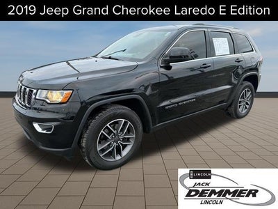 2019 Jeep Grand Cherokee 4X4 Laredo 4DR SUV