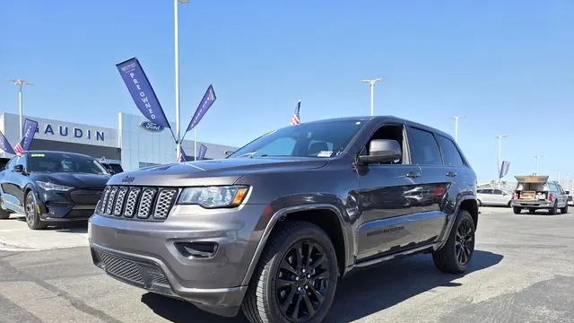 2019 Jeep Grand Cherokee Laredo
