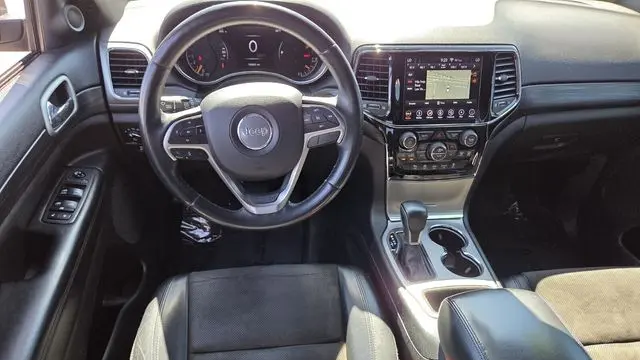 2019 Jeep Grand Cherokee Laredo