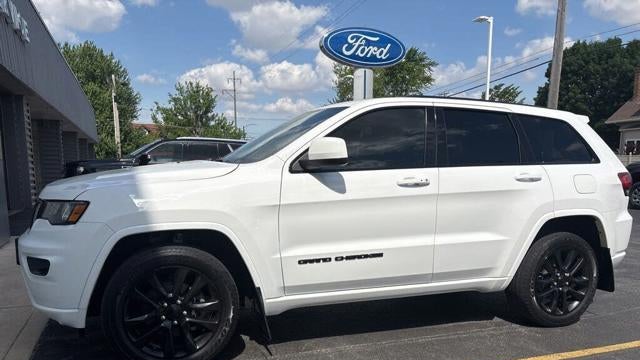 Preowned 2019 Jeep Grand Cherokee Laredo E for Sale
