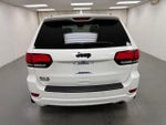 2019 Grand Cherokee Thumbnail 4