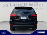 2021 Grand Cherokee Thumbnail 4