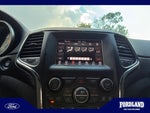 2021 Grand Cherokee Thumbnail 12