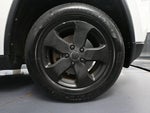 2013 Grand Cherokee Thumbnail 17