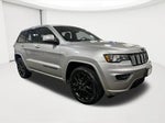 2017 Grand Cherokee Thumbnail 3