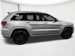 2017 Grand Cherokee Thumbnail 4