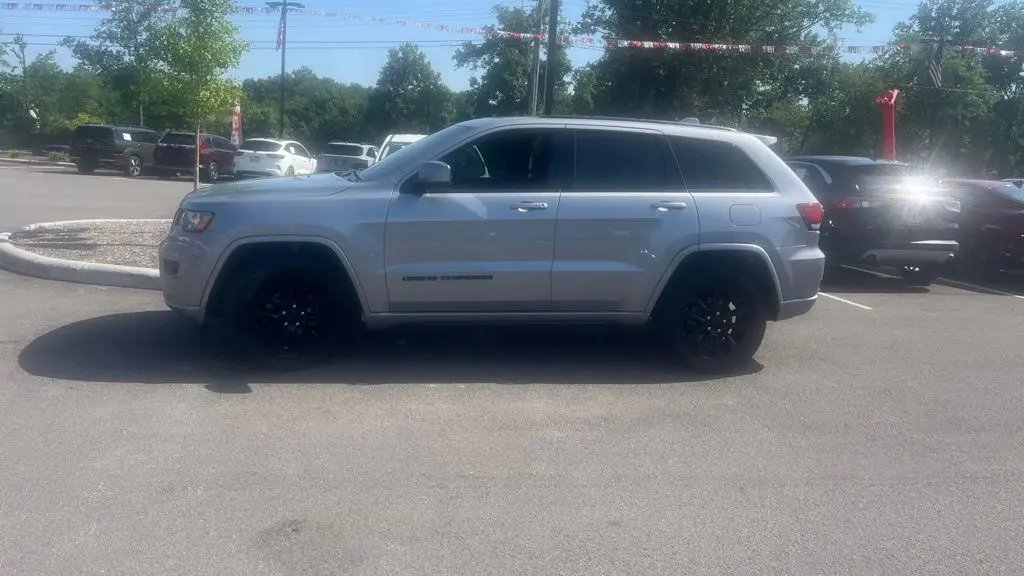 2019 Jeep Grand Cherokee Altitude