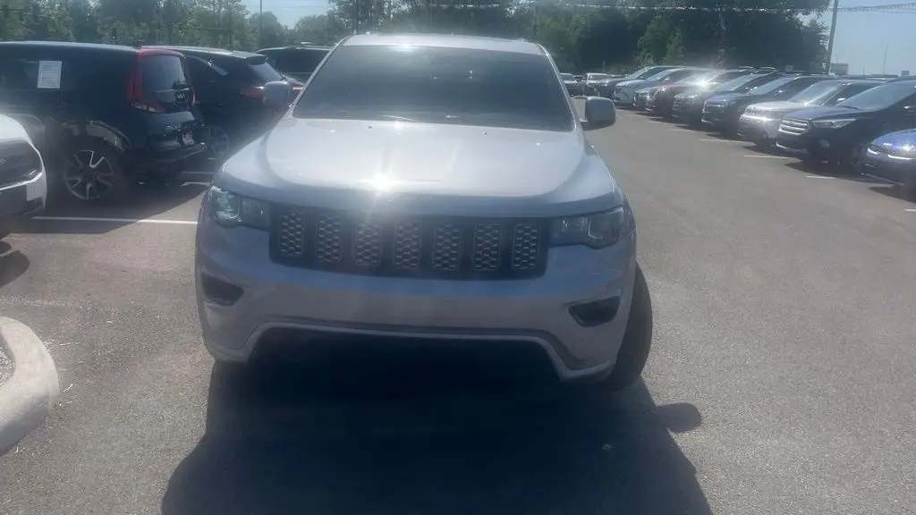2019 Jeep Grand Cherokee Altitude