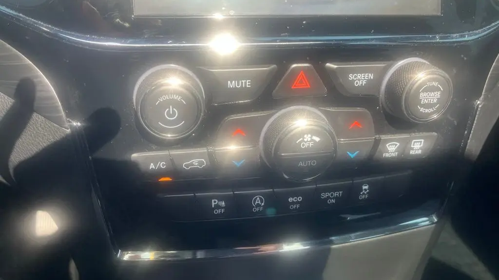 2019 Jeep Grand Cherokee Altitude