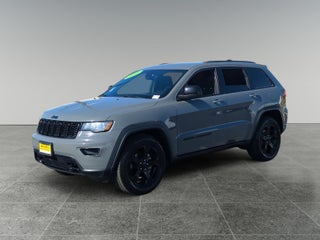 2019 Jeep Grand Cherokee with Sting-Gray Clearcoat Exterior