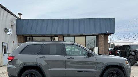 2019 Jeep Grand Cherokee Laredo
