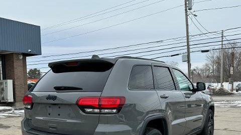2019 Jeep Grand Cherokee Laredo
