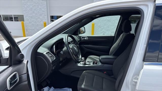2020 Jeep Grand Cherokee Laredo