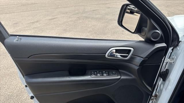 2020 Jeep Grand Cherokee Laredo