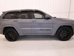 2020 Grand Cherokee Thumbnail 2