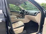 2021 Grand Cherokee Thumbnail 31