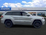 2021 Grand Cherokee Thumbnail 3