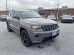 2021 Grand Cherokee Thumbnail 3