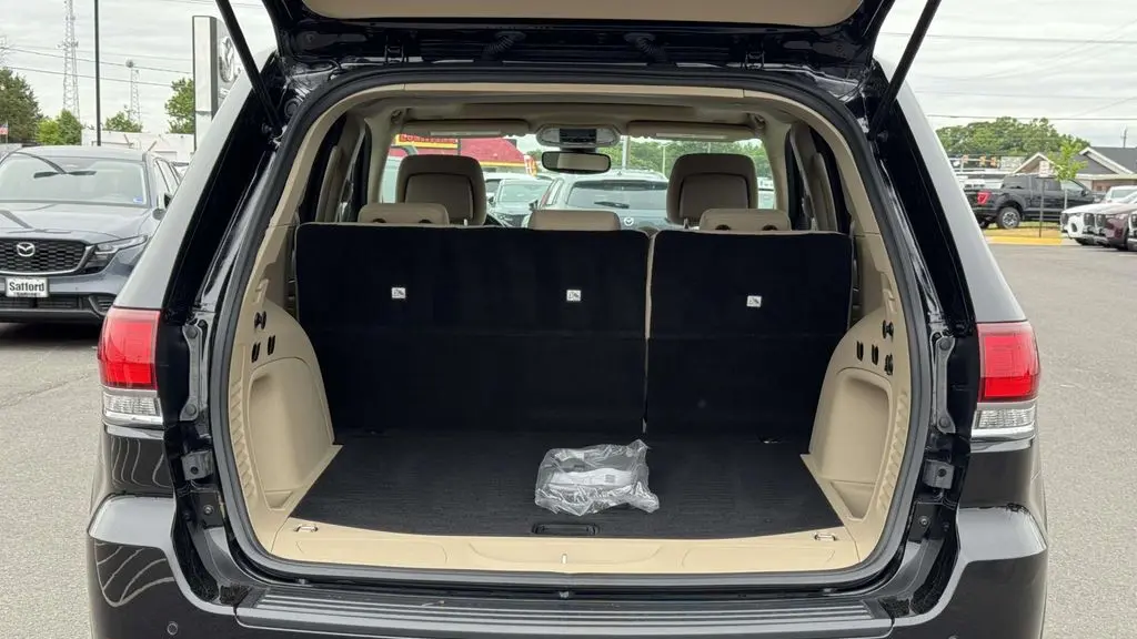 2022 Jeep Grand Cherokee WK Laredo E