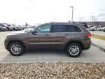 2017 Grand Cherokee Thumbnail 3