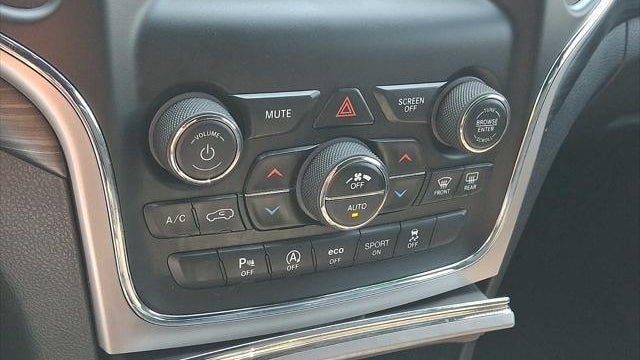 2019 Jeep Grand Cherokee Laredo