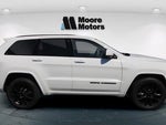 2020 Grand Cherokee Thumbnail 2
