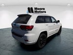 2020 Grand Cherokee Thumbnail 3