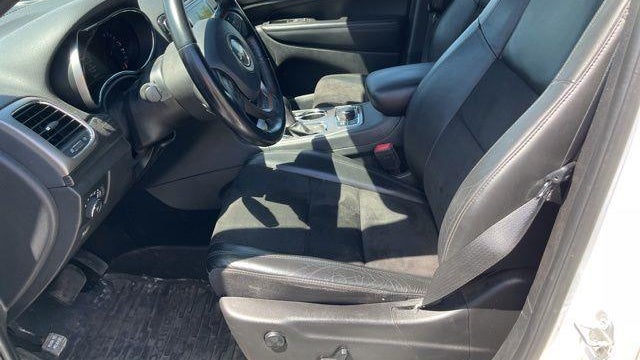 2020 Jeep Grand Cherokee Laredo E