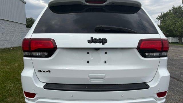 2020 Jeep Grand Cherokee Laredo E