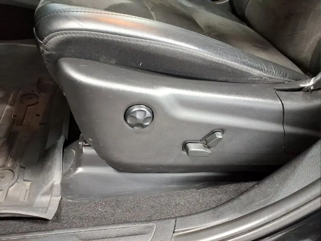 2021 Jeep Cherokee - $19,995