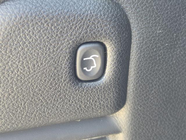 2021 Jeep Cherokee - $26,995