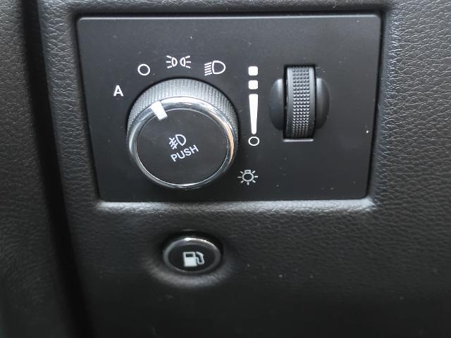 2021 Jeep Cherokee - $26,995
