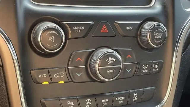 2017 Jeep Grand Cherokee Laredo E