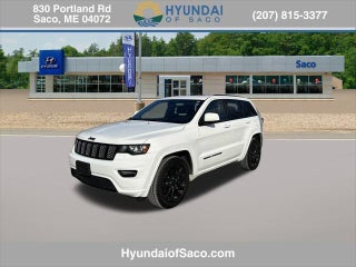 2018 Jeep Grand Cherokee with Bright White Clearcoat Exterior
