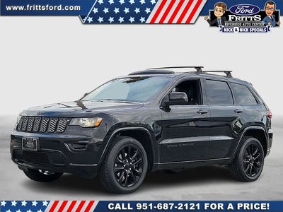 Photo of a 2018 Jeep Grand Cherokee 4X4 Laredo 4DR SUV for sale