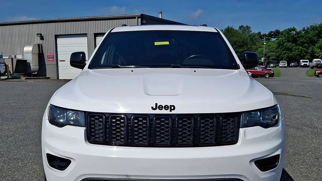 2019 Jeep Grand Cherokee Laredo