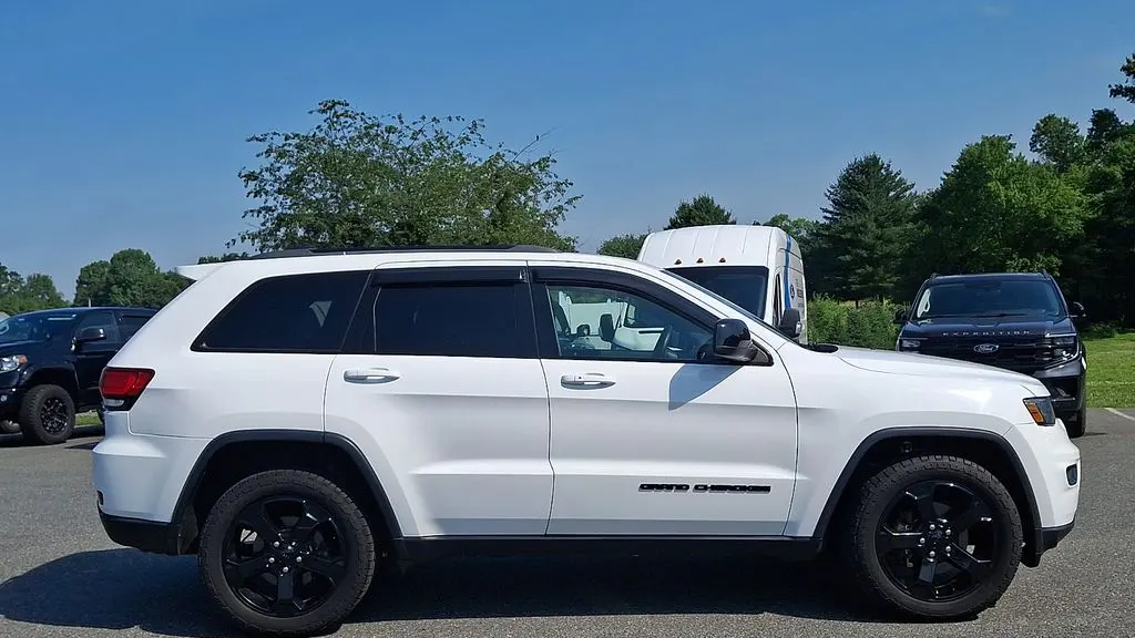 2019 Jeep Grand Cherokee Laredo