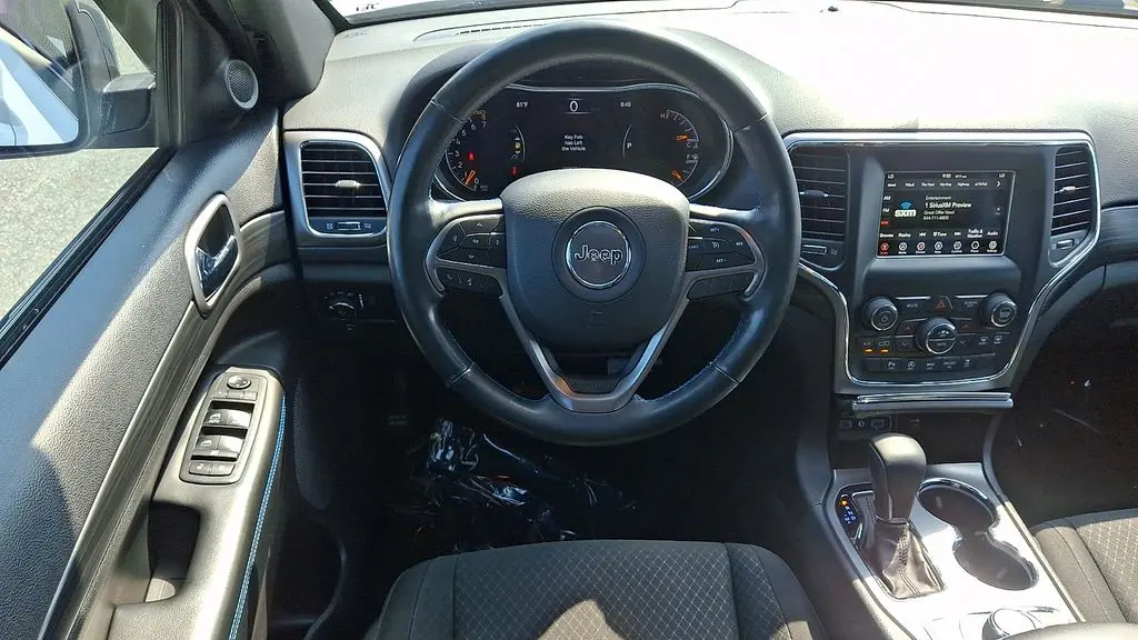 2019 Jeep Grand Cherokee Laredo