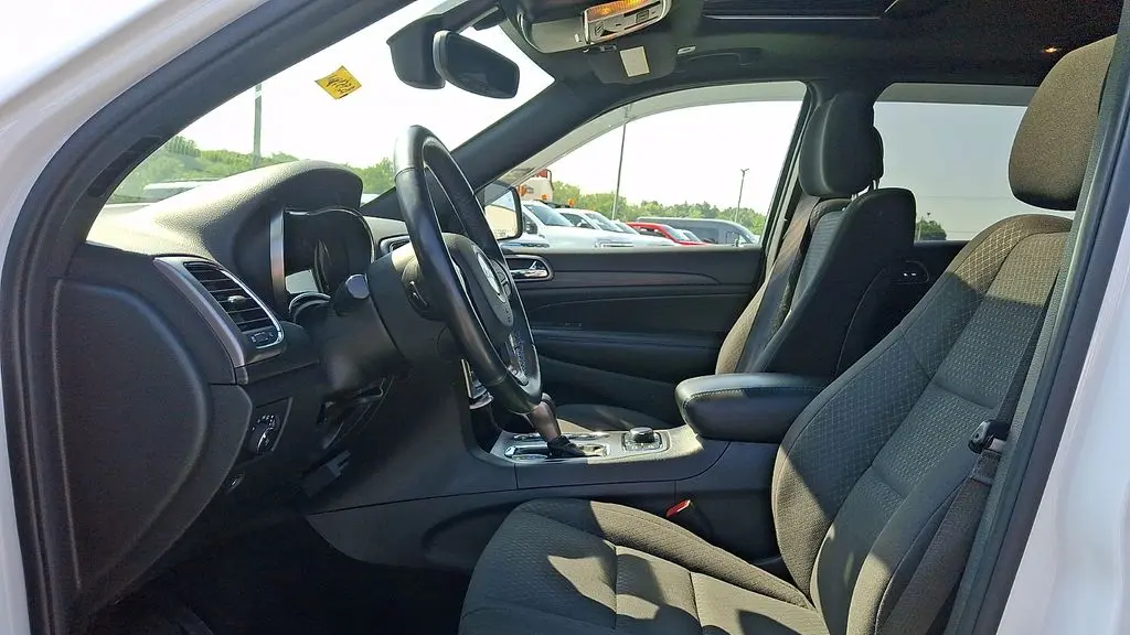 2019 Jeep Grand Cherokee Laredo