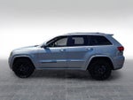 2019 Grand Cherokee Thumbnail 4