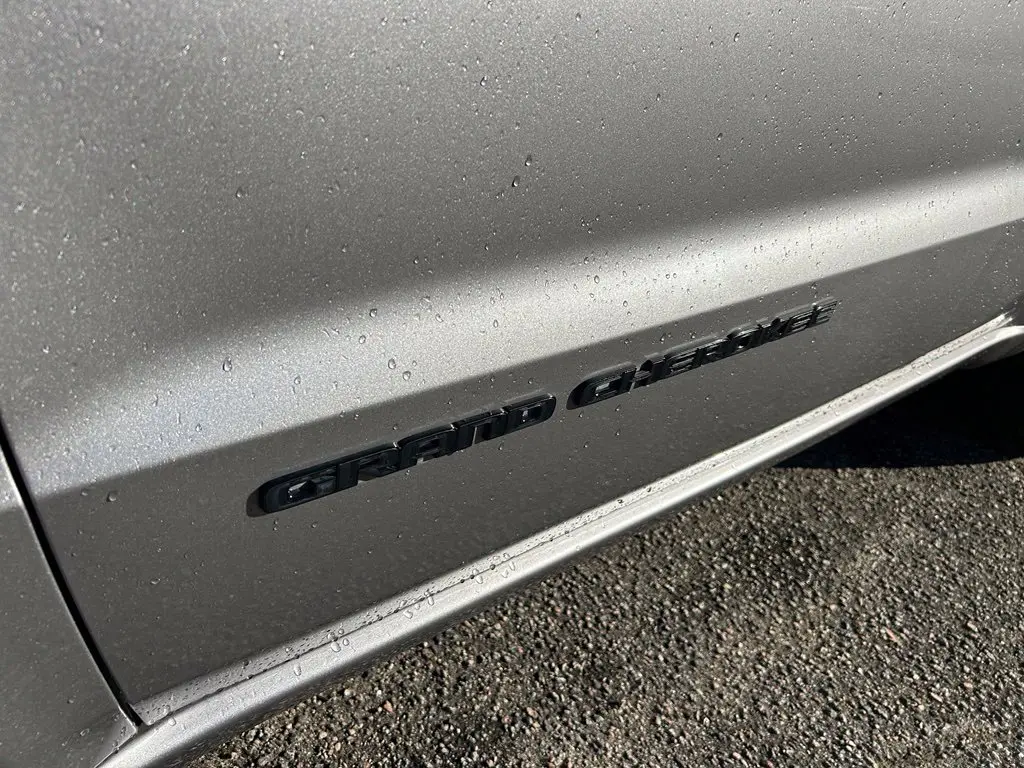 2019 Jeep Cherokee - $21,998
