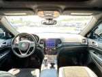 2020 Grand Cherokee Thumbnail 3