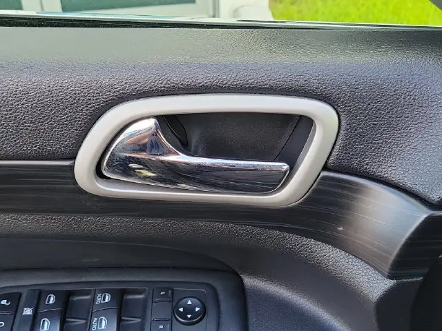 2020 Jeep Cherokee - $18,990