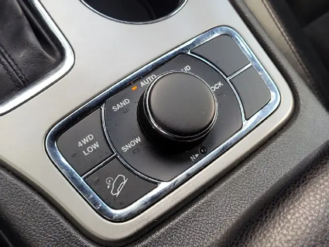 2020 Jeep Cherokee - $18,990