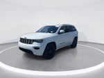 2020 Grand Cherokee Thumbnail 3