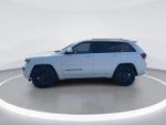 2020 Grand Cherokee Thumbnail 4