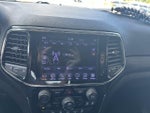 2020 Grand Cherokee Thumbnail 17