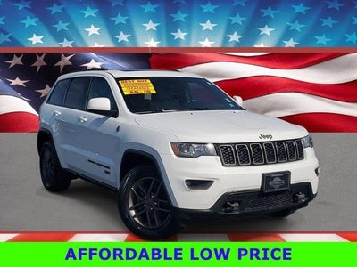 2017 Jeep Grand Cherokee 4X4 Laredo E 4DR SUV