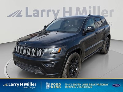 Photo of a 2017 Jeep Grand Cherokee 4X4 Laredo 4DR SUV for sale
