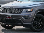 2017 Grand Cherokee Thumbnail 14
